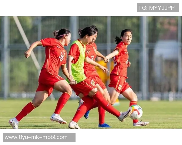 陈睿琳任意球绝妙进球助中国U17女足1-0领先挪威队